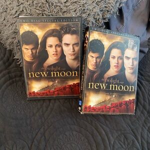 The Twilight Saga: New Moon Two-Disc Special Edition